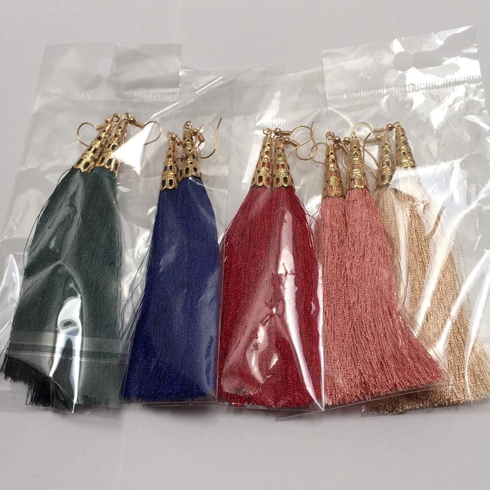 5 / $18 Bohemian Tassel Long Earring - Picture 3 of 6